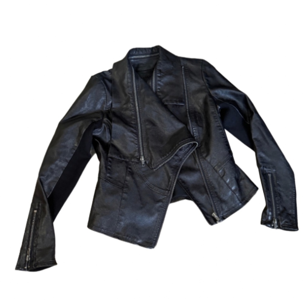 Blank NYC black vegan leather Moto jacket - size small